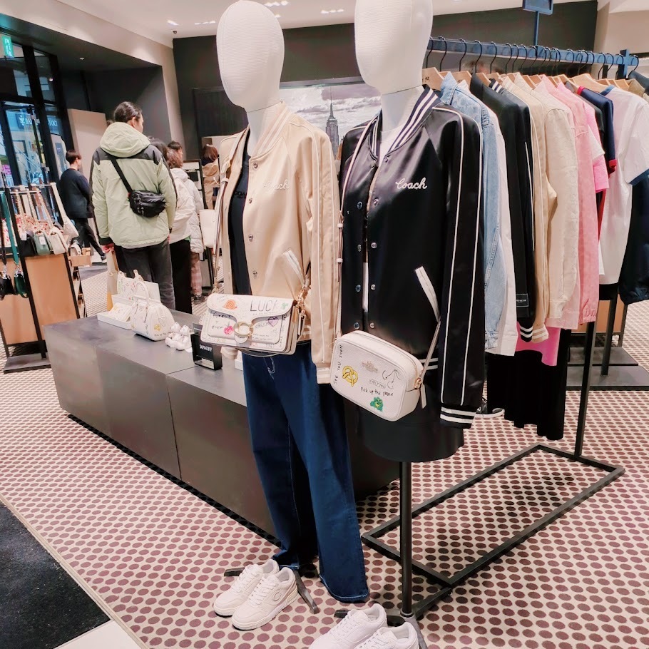 国内完売 大人気 COACH スーベニアジャケット リバーシブル ロゴ