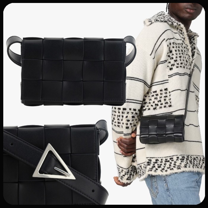 関送込 BOTTEGA VENETA スモール カセット クロスボディバッグ