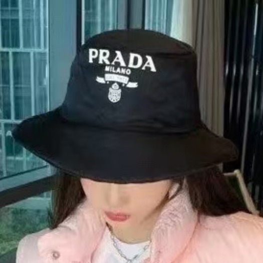 ★Prada★リナイロンバケットハット