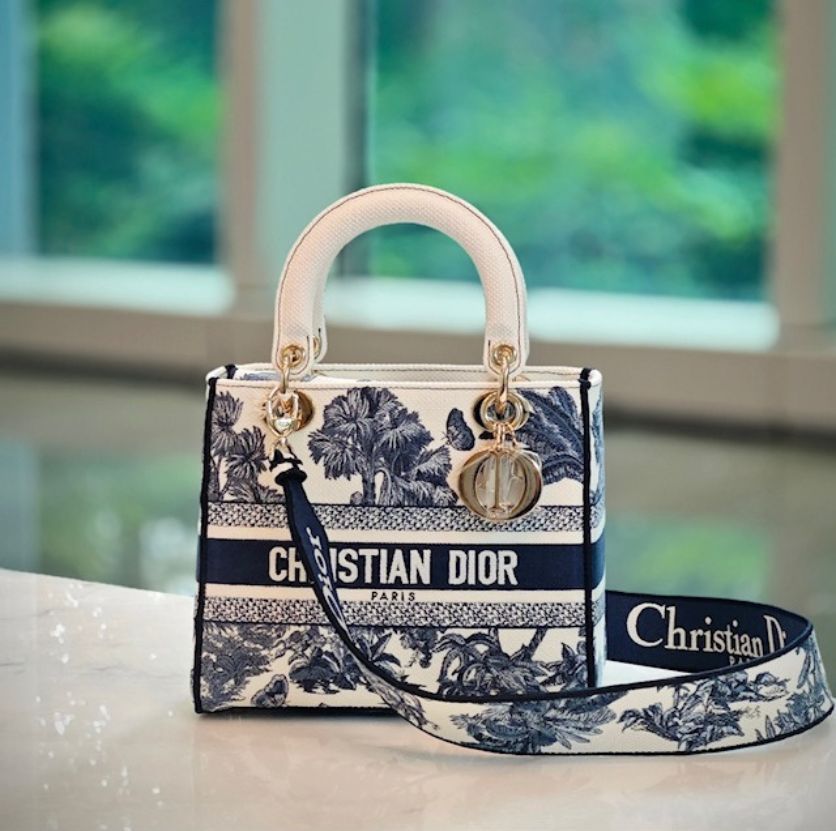 《気品をまとう》【DIOR】Dioriviera Lady D-Lite バッグ