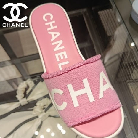 《スポーティでかわいい》CHANEL サンダル