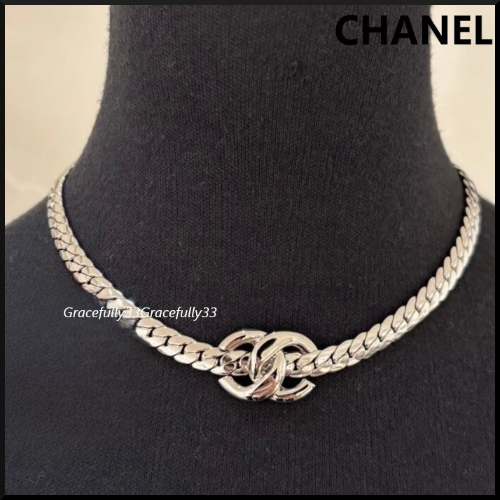 CHANEL【チェーンと CCロゴ】チョーカー