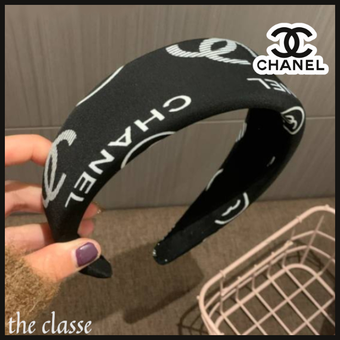 【太めでシンプル◎】コーデに自然になじむ♪ CHANEL へアバンド