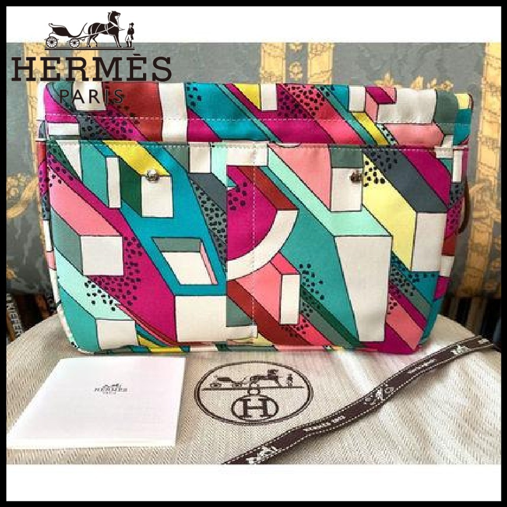 HERMES 稀少限定! フールビ Fourbi 25 バッグインバッグ シルク
