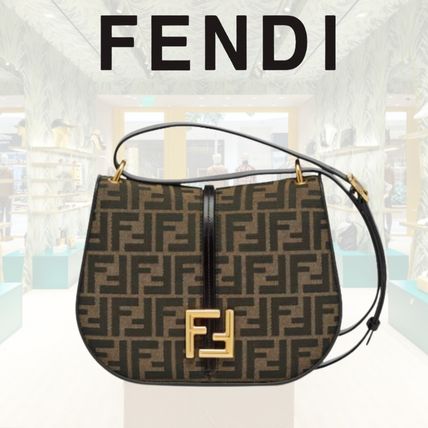 【FENDIE】大人気☆カモン ミディアム ショルダーバッグ アウトレット【FENDI】カモン ミディアム ショルダーバッグ