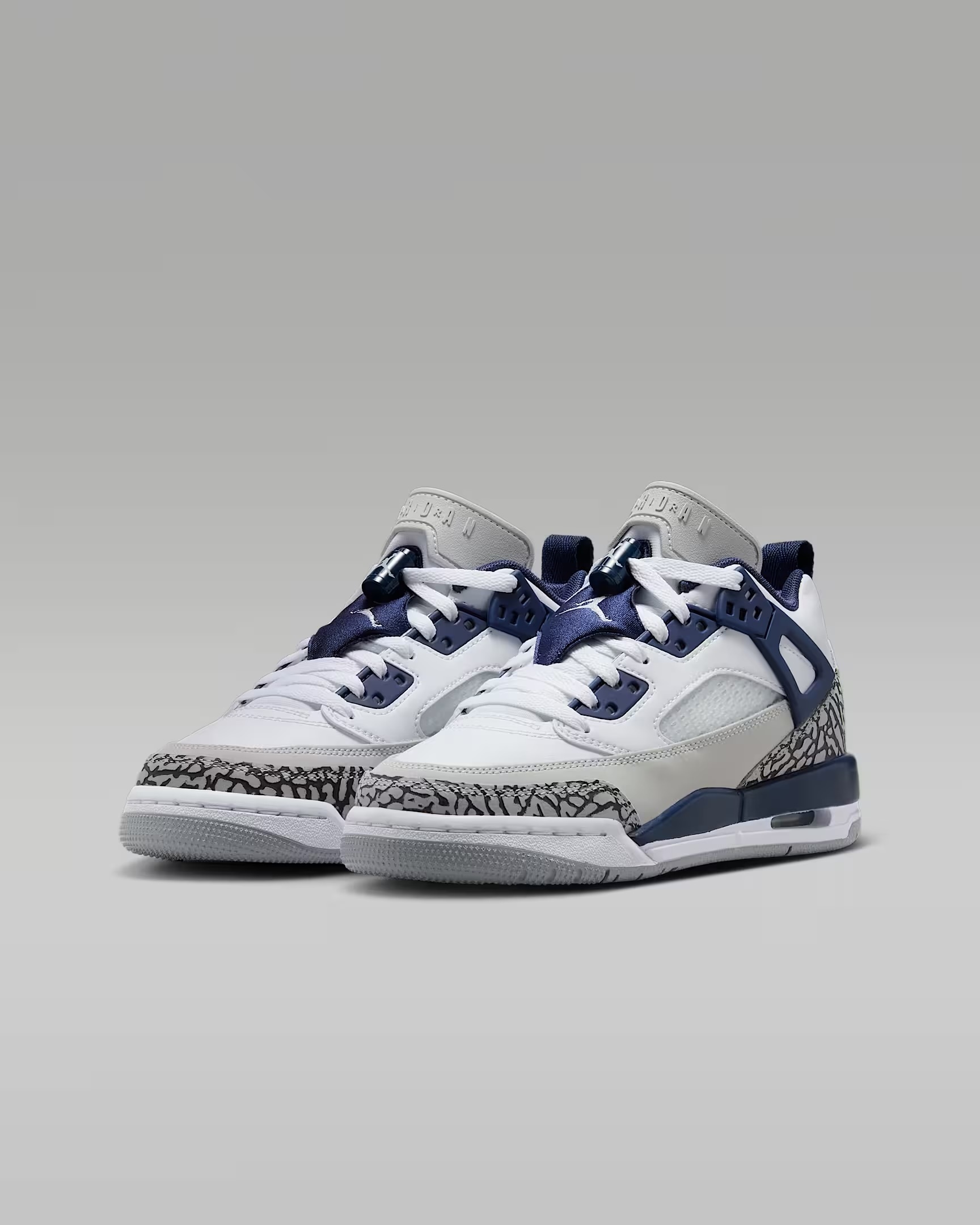 Jordan Spizike Low ジョーダン