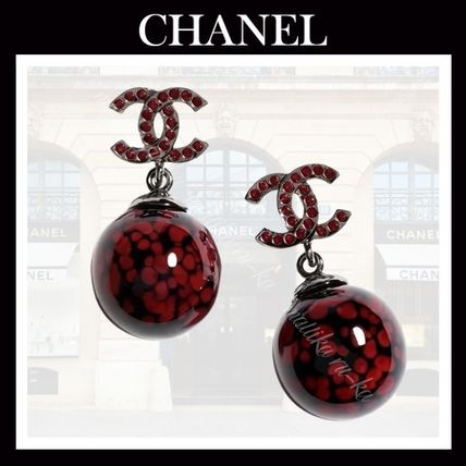 【26A♡レッドが大人可愛い】CHANEL ピアス レッド（赤）系 CHANEL(シャネル) ピアス(レディース) - 海外