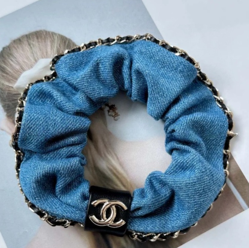 《コーデのアクセントに♡》CHANEL シュシュ