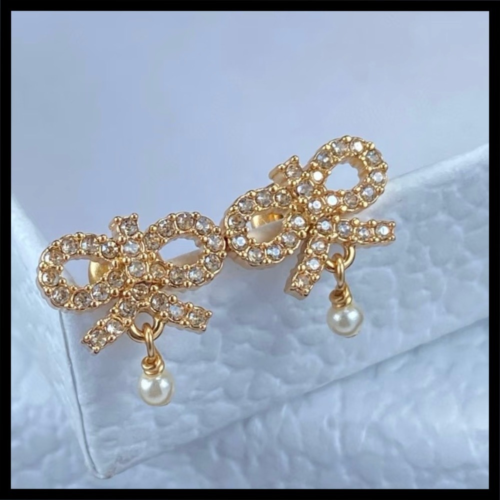 【揺れるリボンが可愛い♪】Dior Le Noeud de Dior ピアス