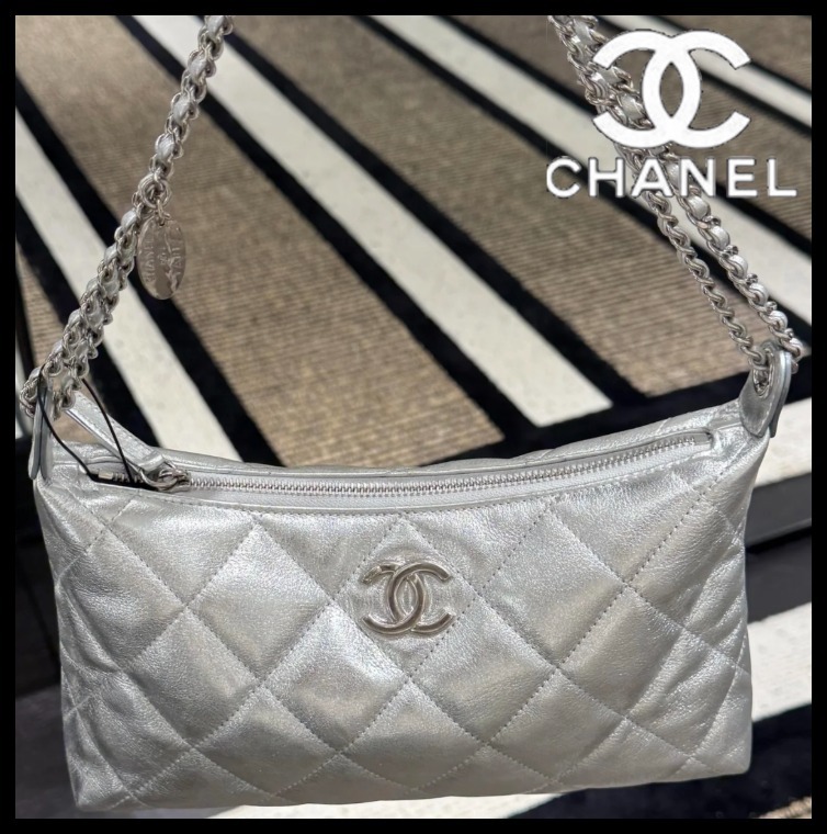 【シルバー♡】CHANEL ショルダーバッグ