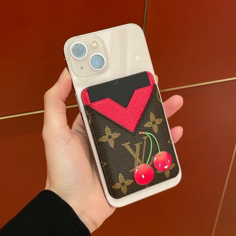 【限定♪】ルイヴィトン《LV × TM ポルト カルト・マグネット》