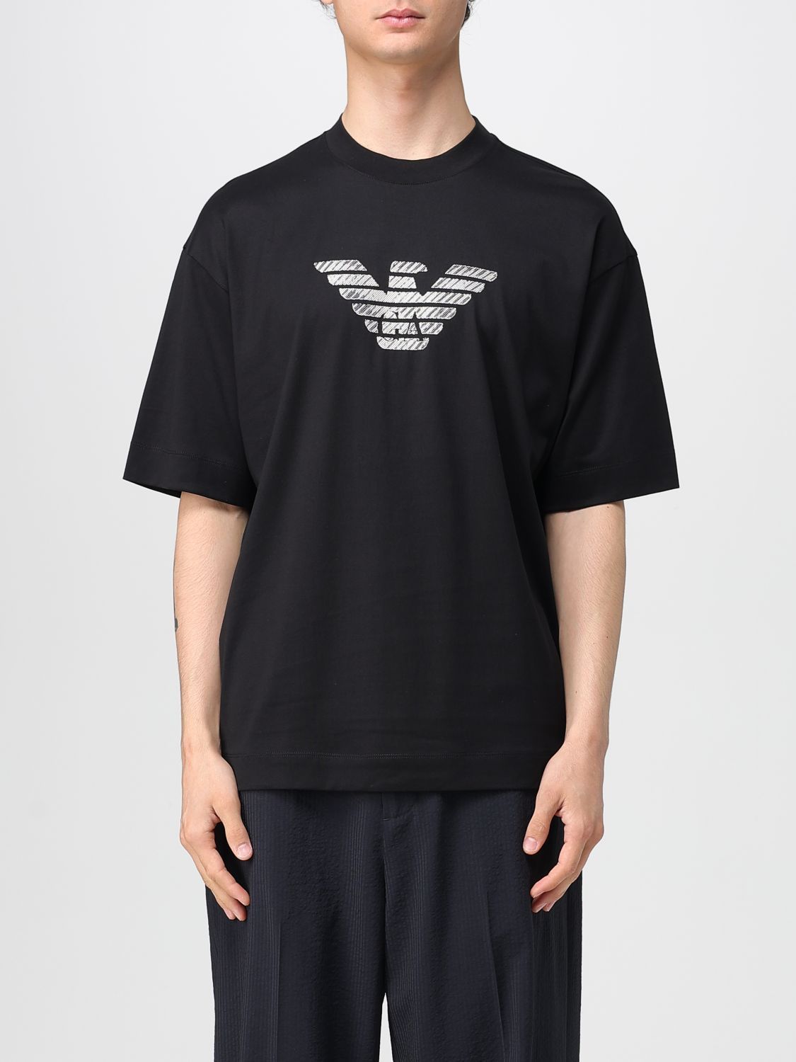 Tシャツ・カットソー EMPORIO ARMANI Men T-shirt Black 1 EM001026AF13669 MC202