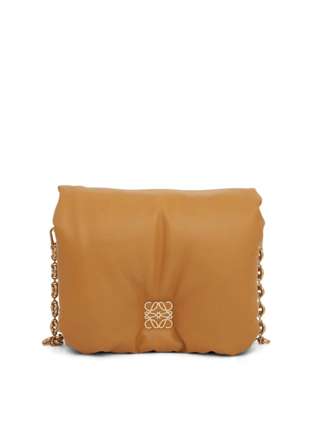 ショルダーバッグ・ポシェット LOEWE  Puffer Goya Bag in Shiny Nappa Lambskin in Camel