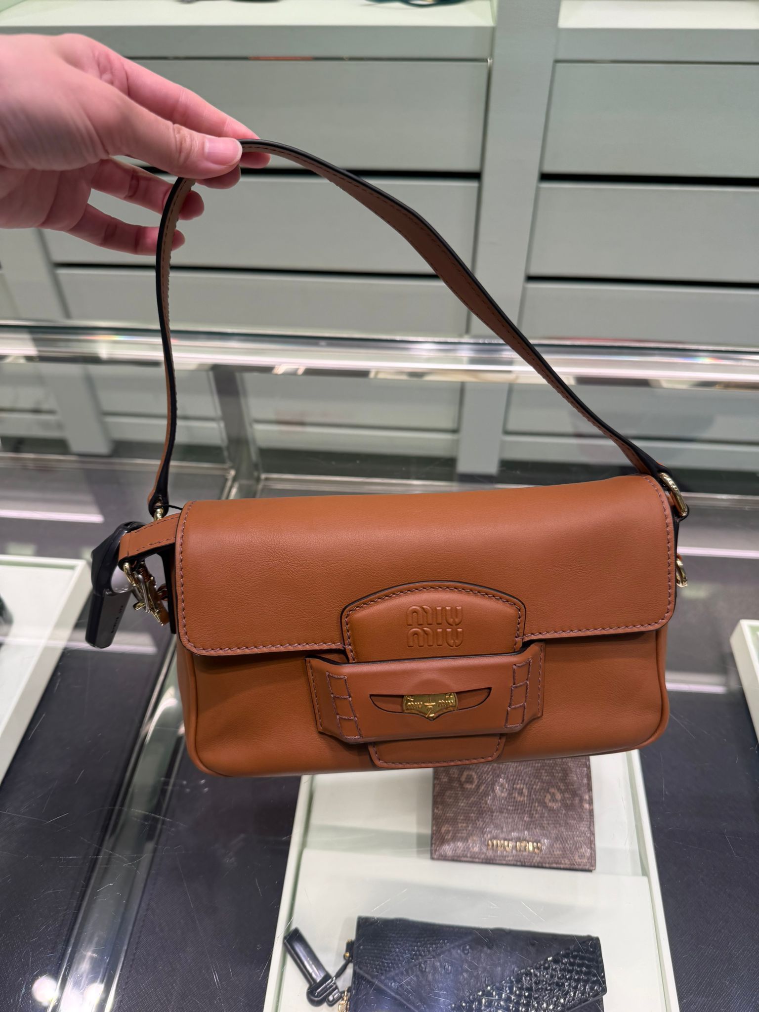 アウトレット特価【MIUMIU】ペニー レザー バック ★本物保証★