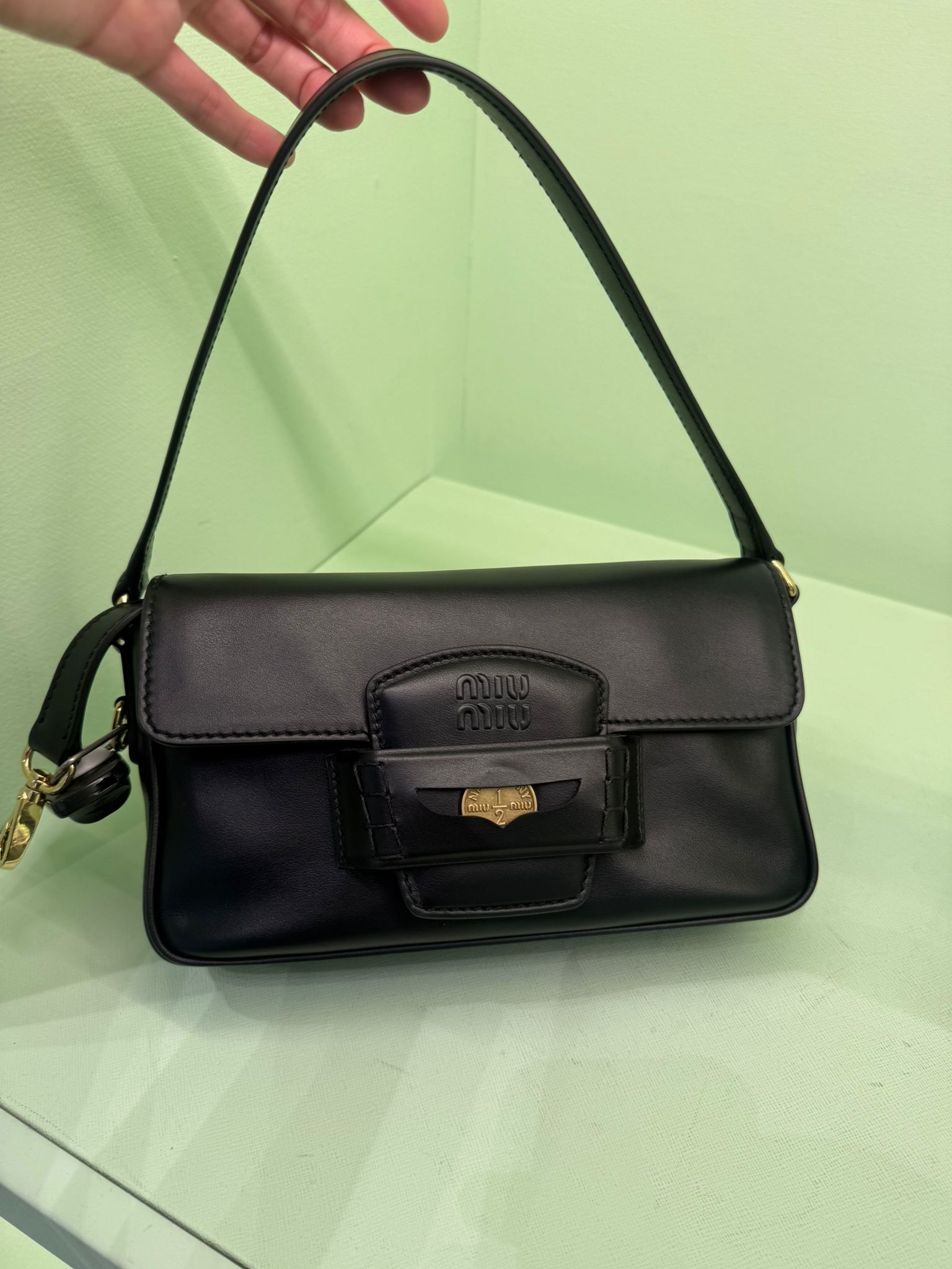 アウトレット特価【MIUMIU】レザー バック 5BD270 ★本物保証★