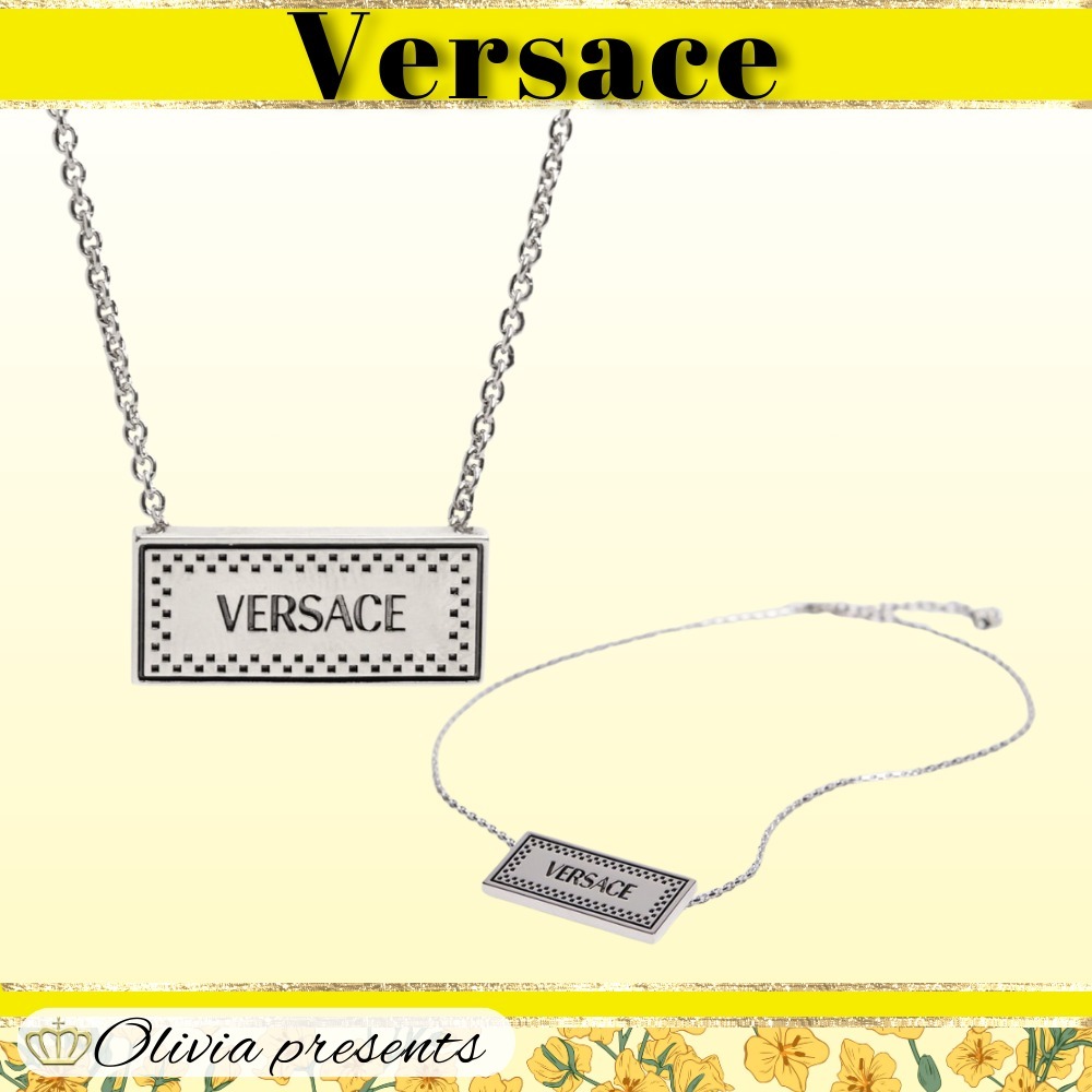 【VERSACE】ロゴメタルチャームネックレス