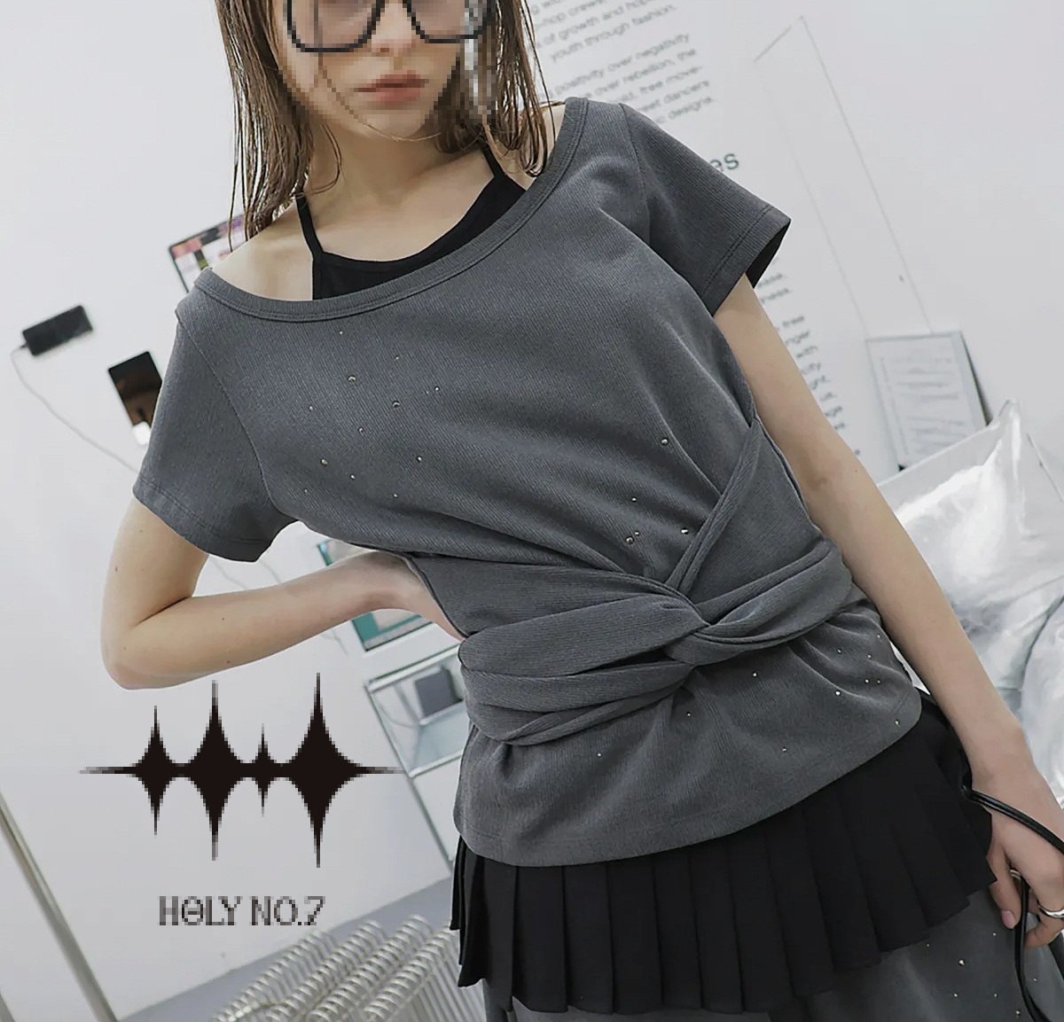 [HOLYNUMBER7] キュービック クロップド Tシャツ *韓国人気