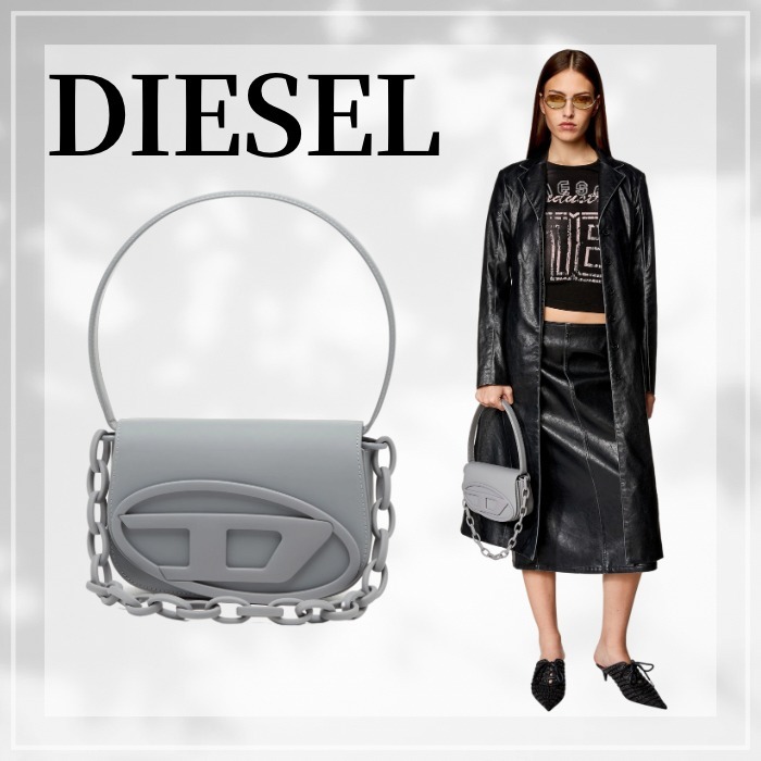 DIESEL ☆ 1DR-Iconic shoulder bag in matte leather グレー