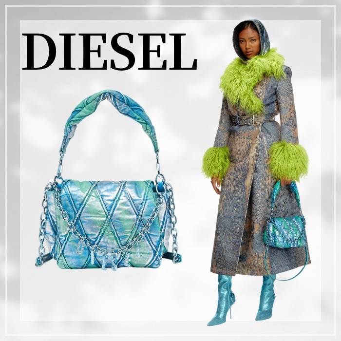 ショルダーバッグ・ポシェット DIESEL Charm-D S-Small handbag in quilted pop colour denim