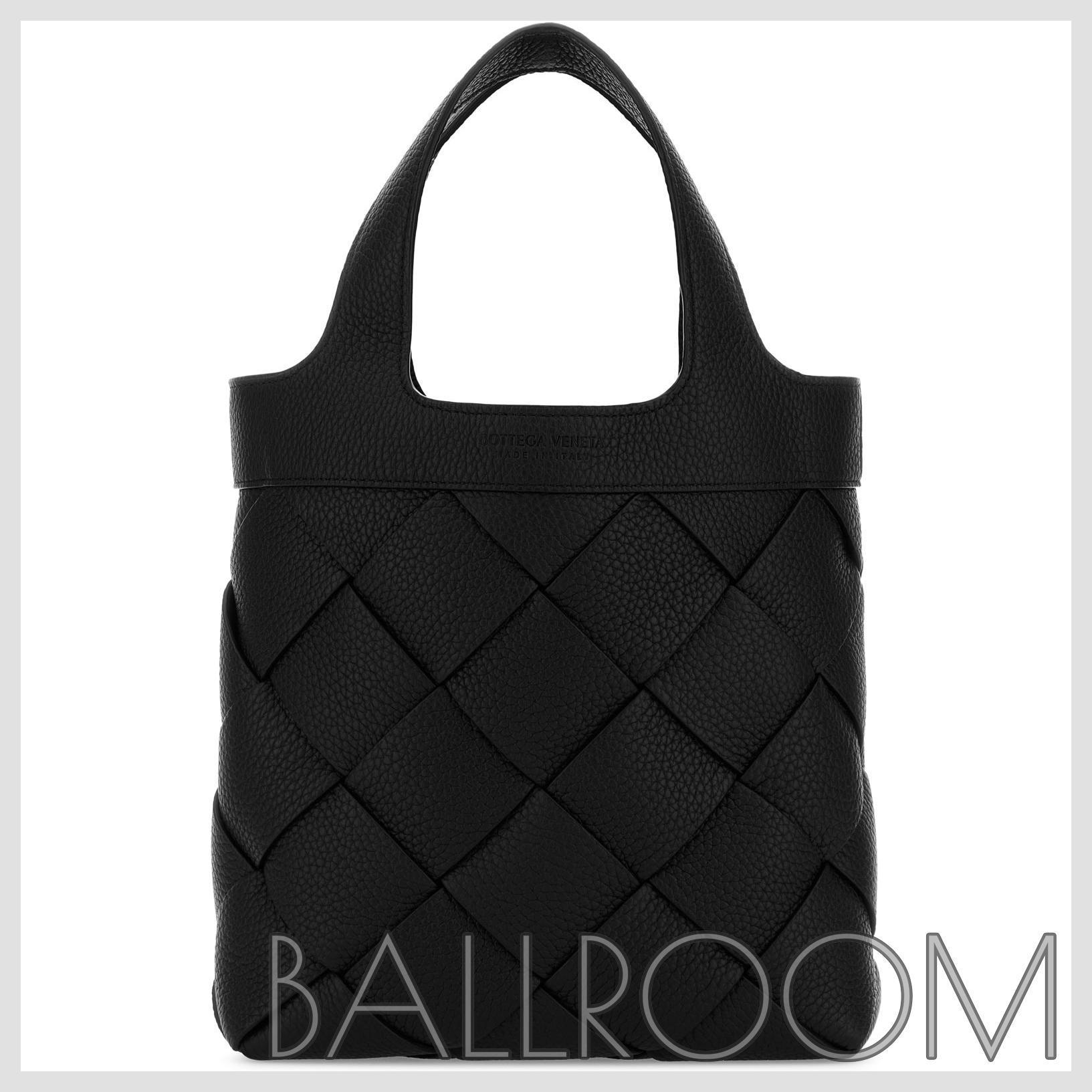 バッグ・カバンその他 BOTTEGA VENETA BLACK LEATHER SMALL DIEGO HANDBAG