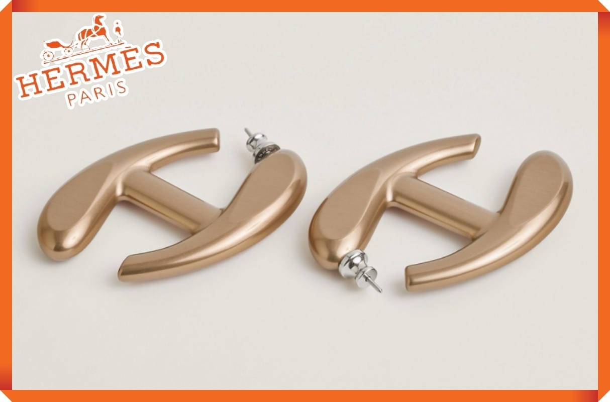 超かわいく☆HERMES★ロゴピアス