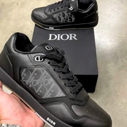 23.5cm Dior(ディオール) スニーカー(メンズ) - 海外通販のBUYMA