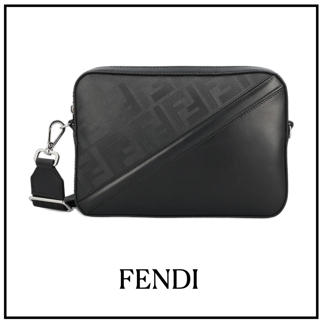 【FENDI】ダイアゴナル FF モチーフ カメラケース