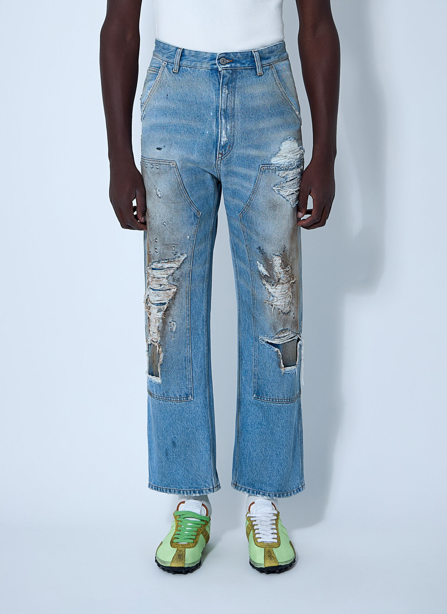 デニム・ジーパン Distressed Jeans