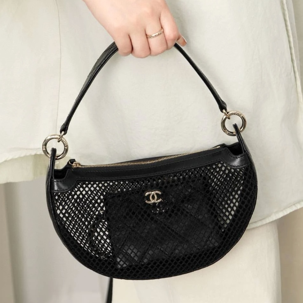 25S CHANEL CCロゴ ウィッシュネットなチェーンクラッチ