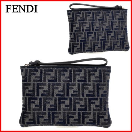 【関税込み】☆FENDI (フェンディ)☆ FFロゴ クラッチバッグ