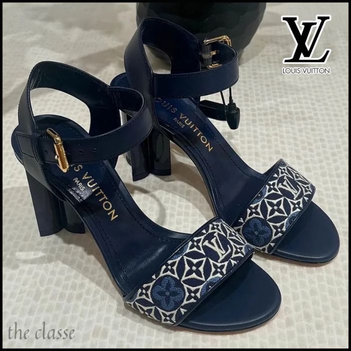 【ロゴの刺繍でお洒落見えすぎる♪】Louis Vuitton サンダル