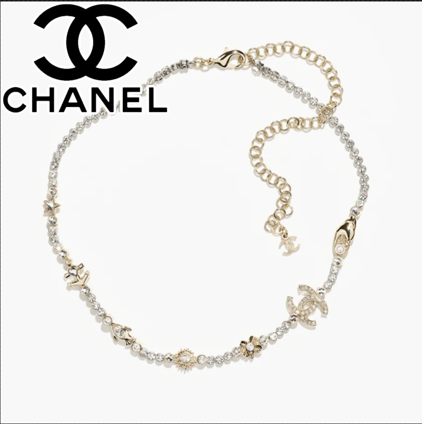 《海のモチーフが夏にピッタリ！》 CHANEL ネックレス
