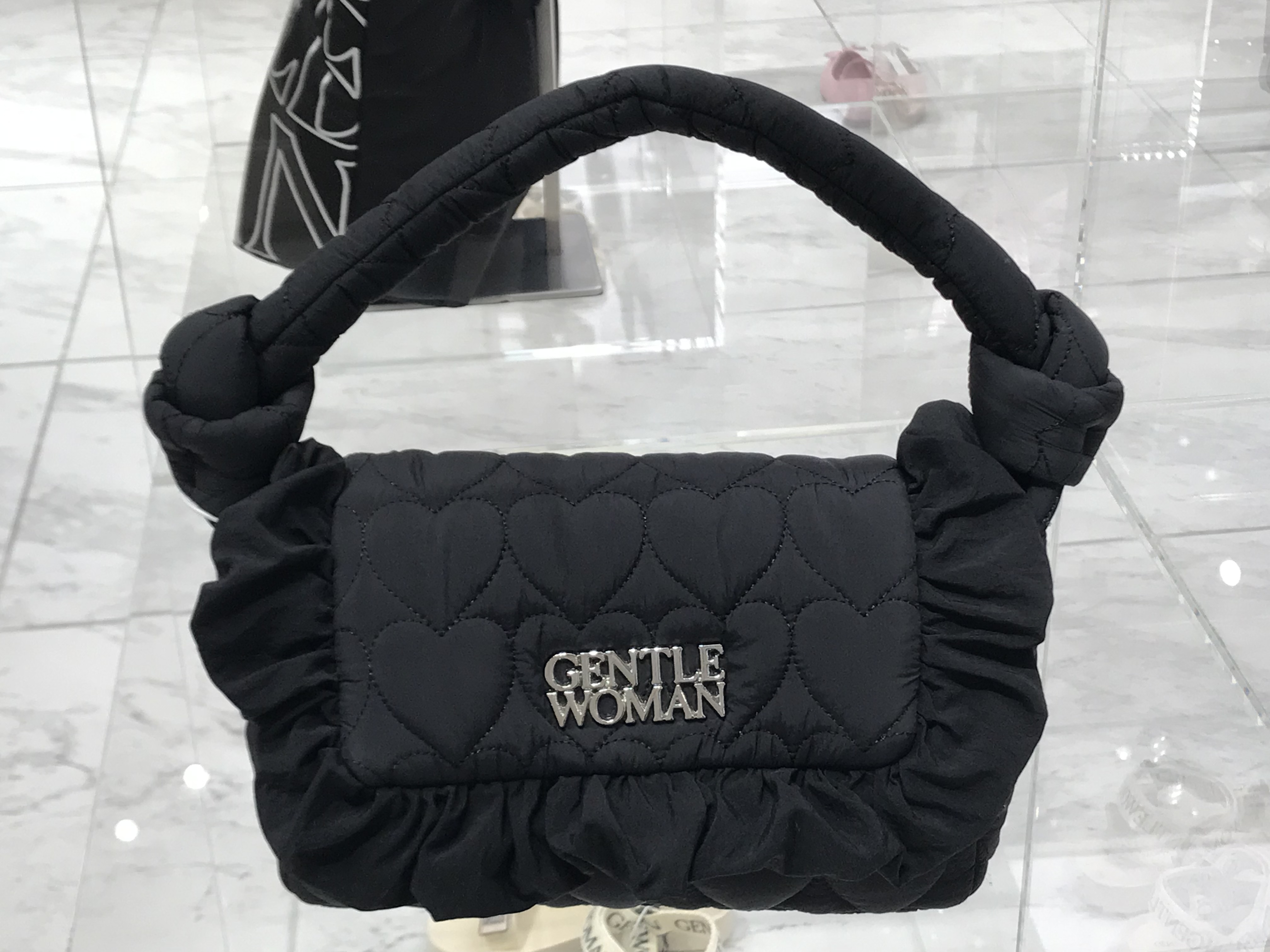 GENTLEWOMAN ショルダーバッグ ブラック ハート