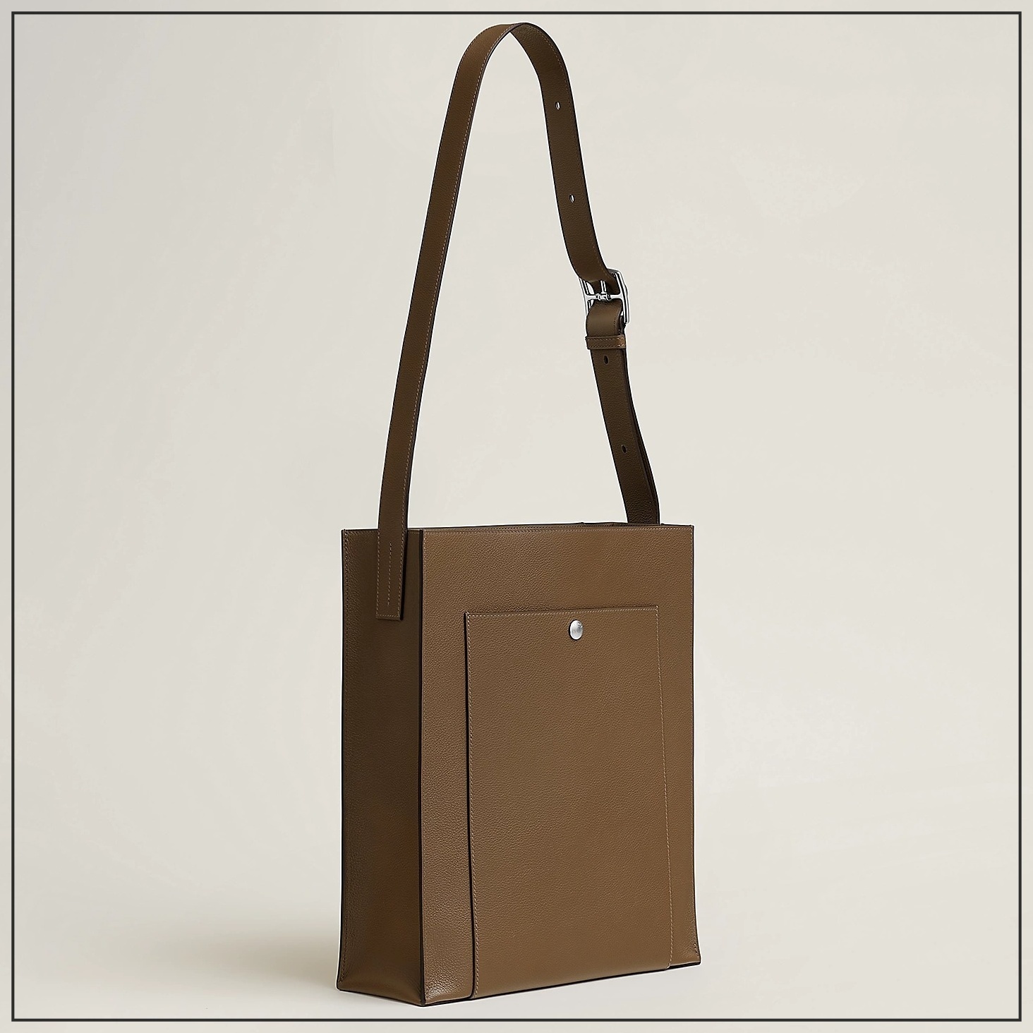 《シンプルで合わせやすい》HERMES ショルダーバッグ Cab’H