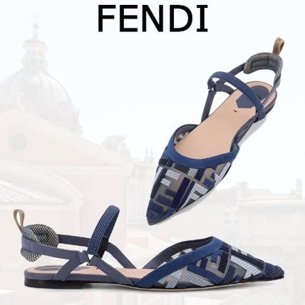 FENDI(フェンディ) フラットシューズ(レディース) - 海外通販のBUYMA
