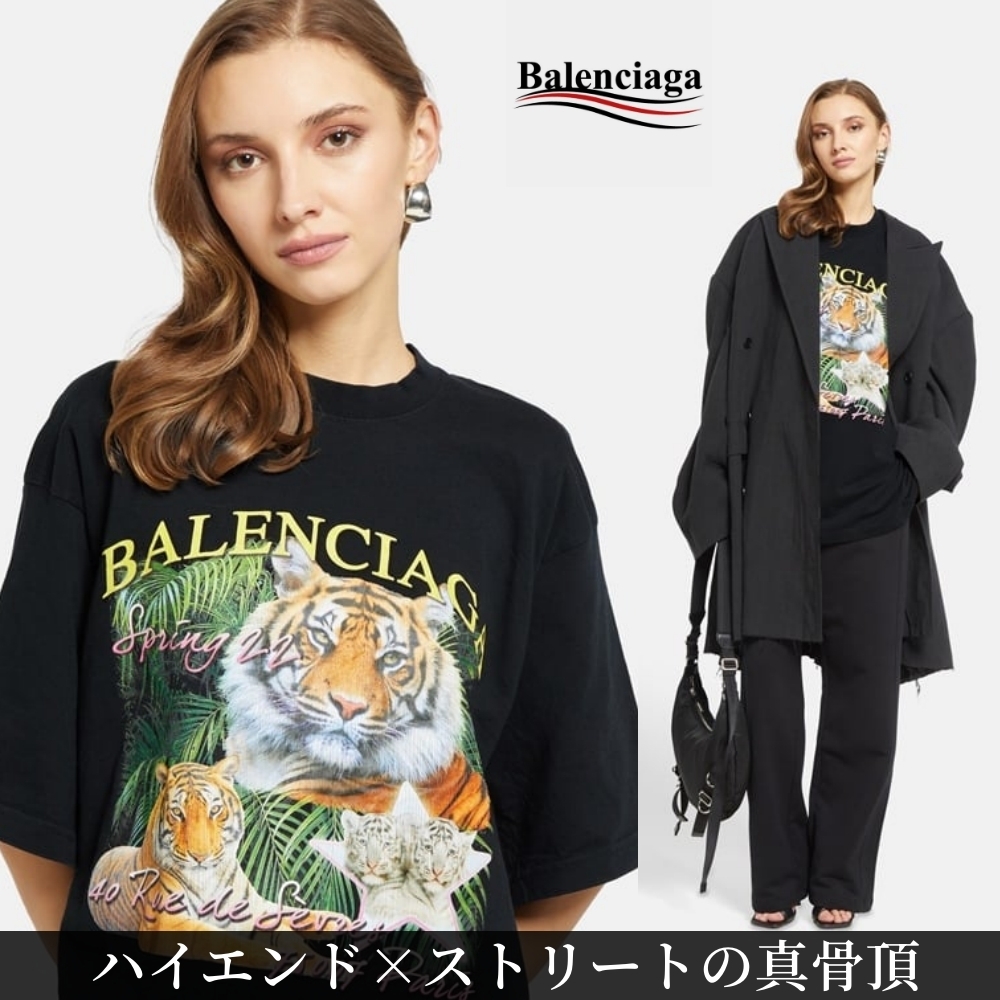 Balenciaga ロゴプリント ブラックTシャツ（オーバーサイズ感）