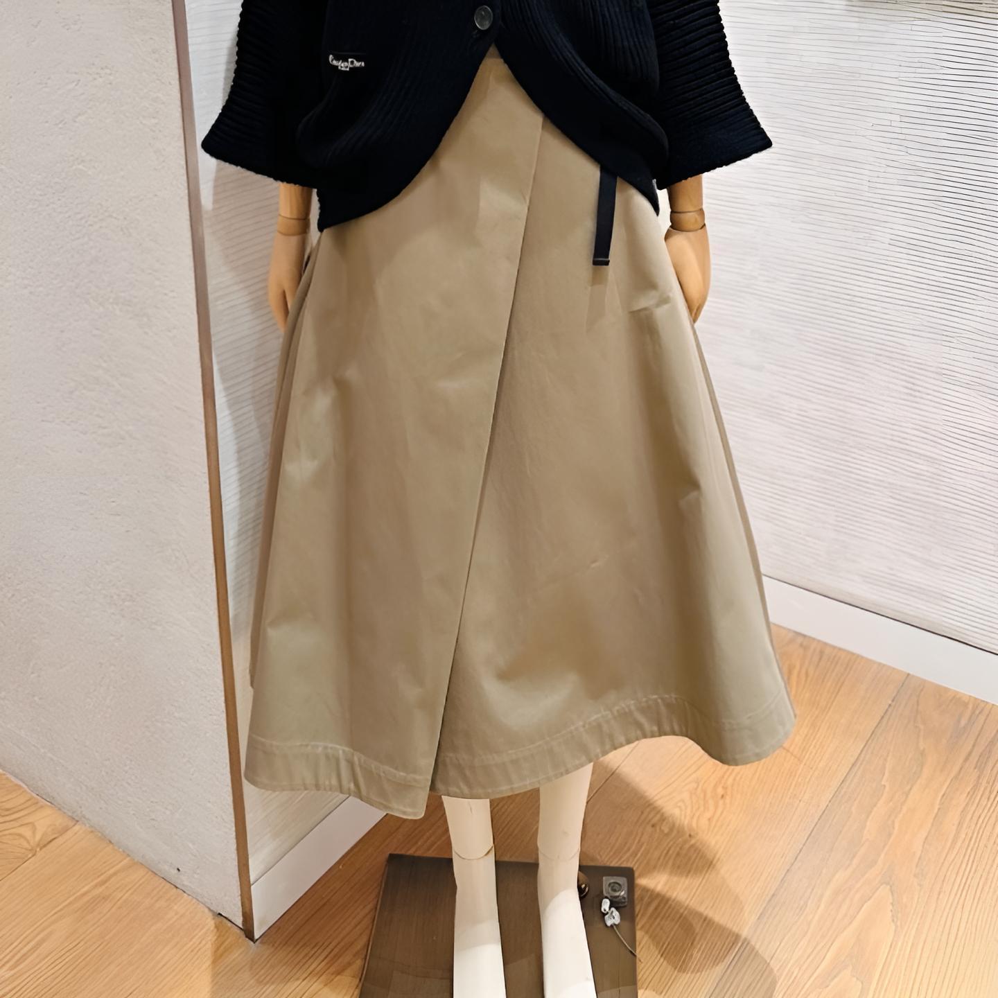 洗練された美しさ♡【Dior】コットン ミディスカート
