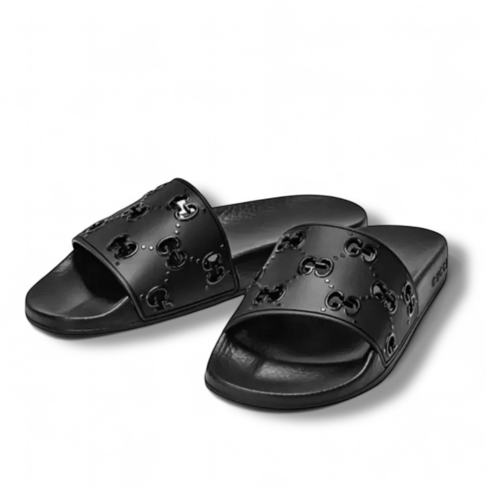 Gucci rubber ブラックラバ スライドスリッパサンダル 575957