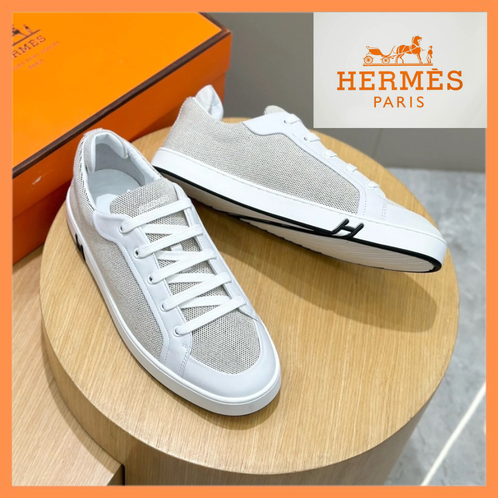 【ファッションに合わせやすい☆】HERMES スニーカー Kid