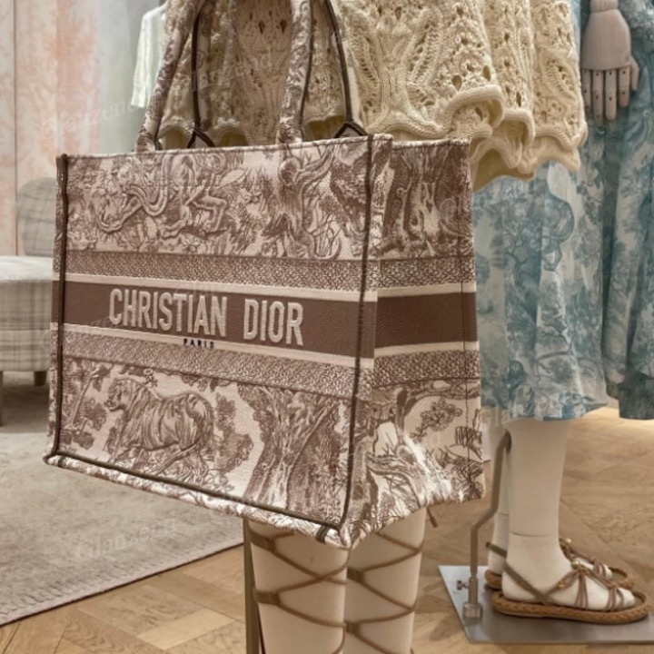 お洒落に決まる♪【Dior】《Dioriviera》オーシャン サンダル