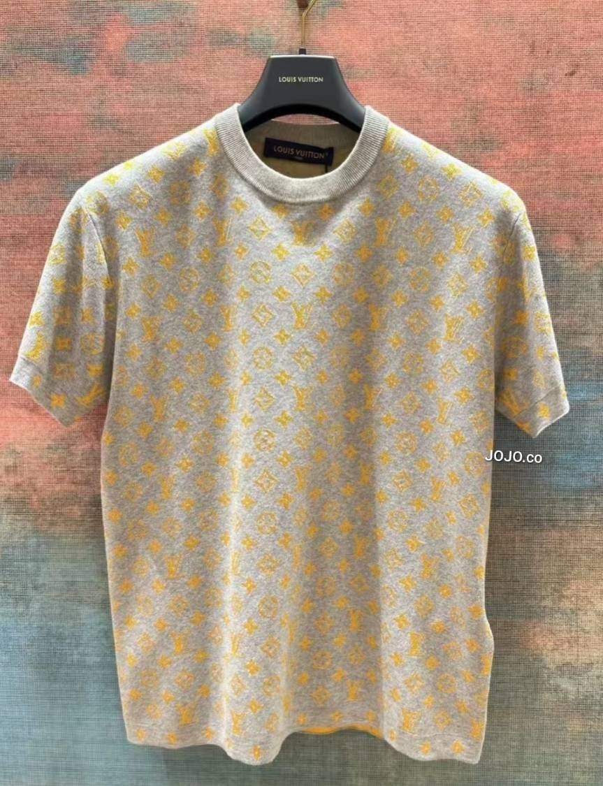 《センスが光るモノグラム》Louis Vuittonクルーネック Tシャツ