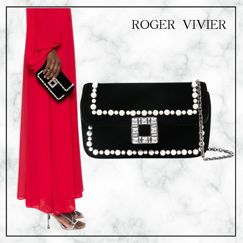 【ROGER VIVIER】Pochette Jeu de Fille in Velvet