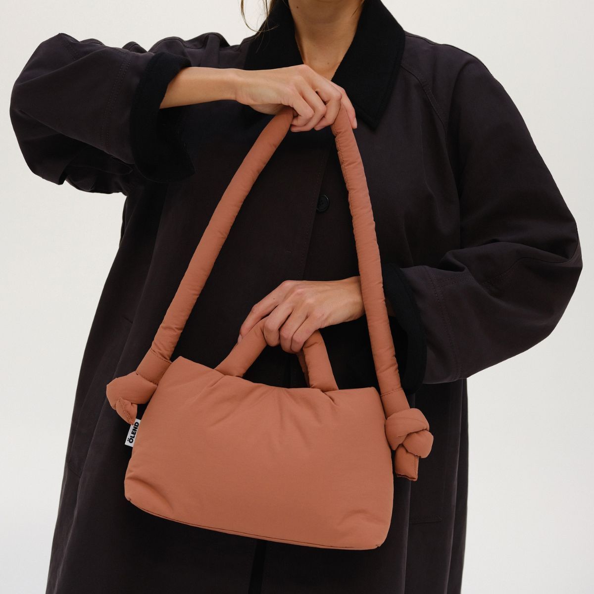 OLEND ハンドバッグ SOFT PEACH MINIONA SOFT BAG【RSL】