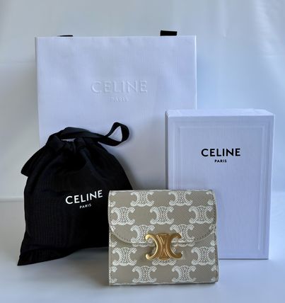 CELINE - 極美品 セリーヌ 二つ折り財布 ベージュの通販 by あお