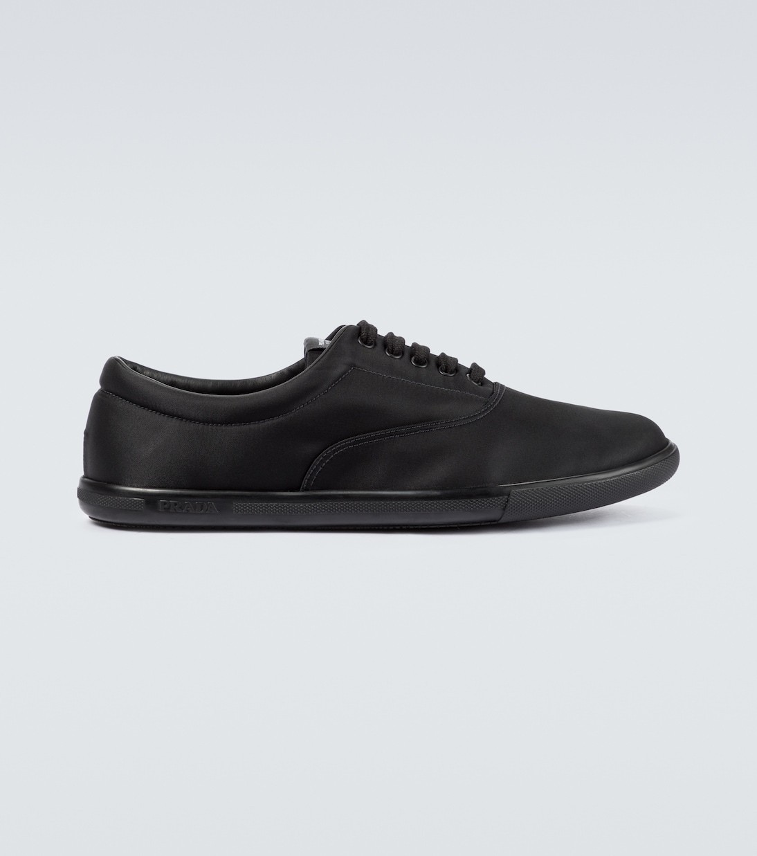 【Prada】ナイロンレースアップスニーカー