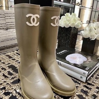 《おしゃれ！》CHANEL 雨の日の特別なひととき レインブーツ