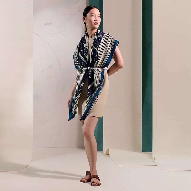 《祝祭をまとう》HERMES Festival des Amazones Bandana140
