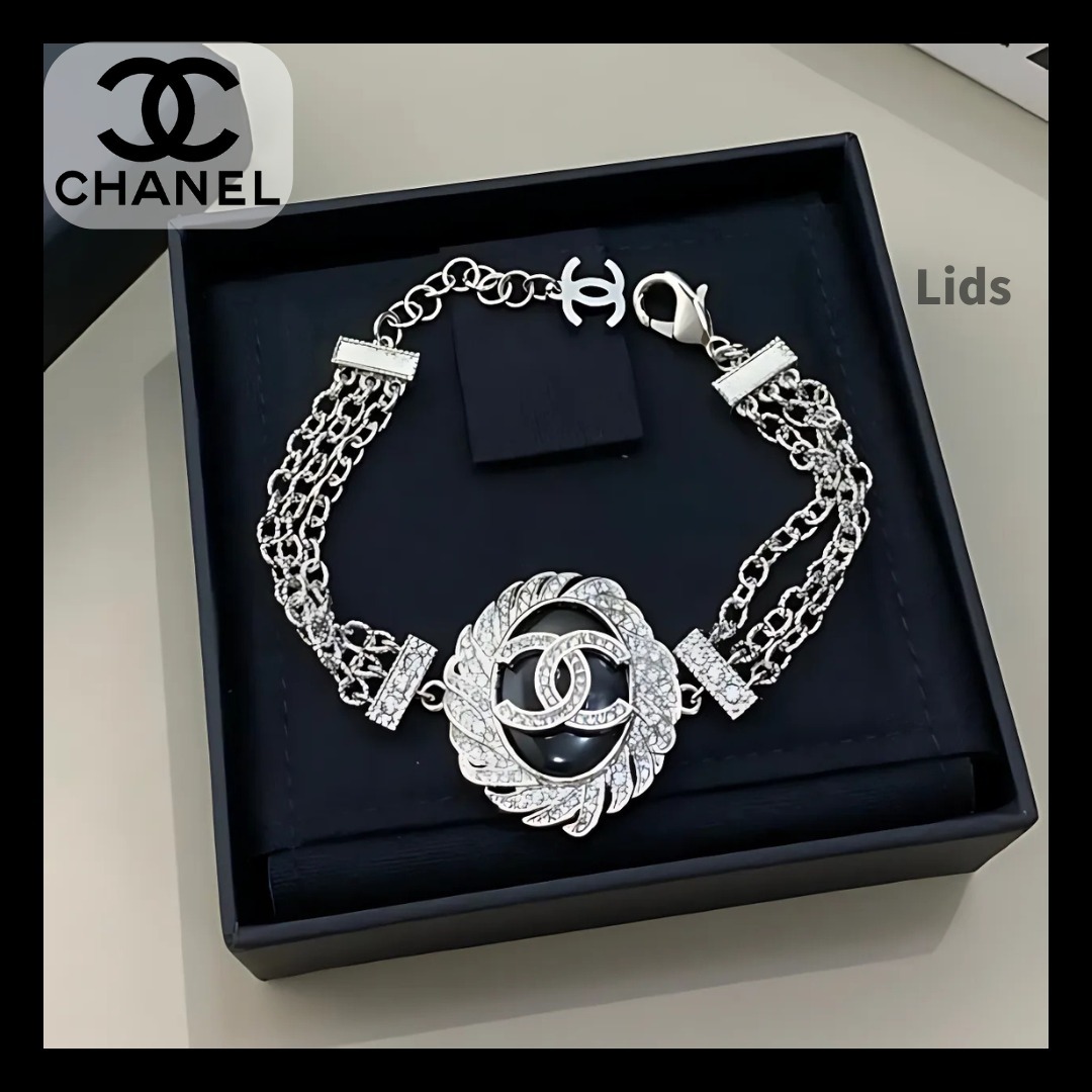 【手元に咲く華／繊細に輝く大人の品格】CHANEL ブレスレット