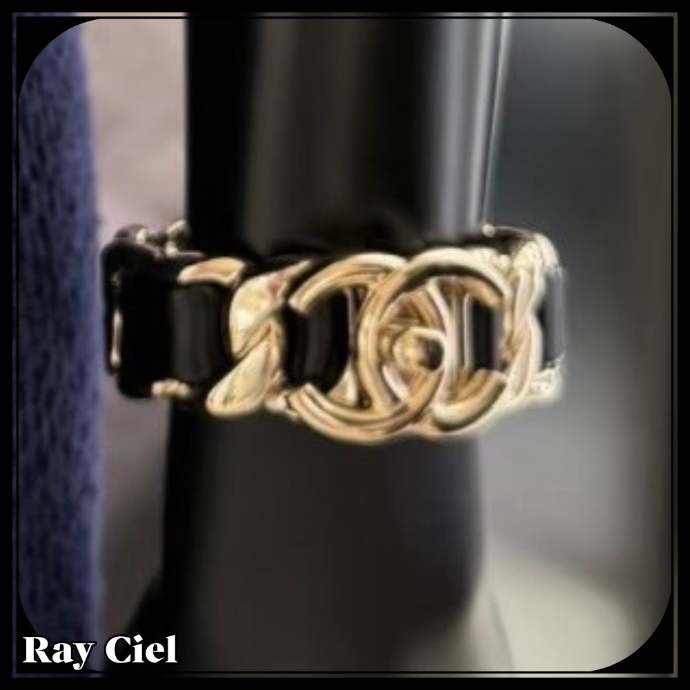 【一目でわかるゴージャスな存在感♡】CHANEL ブレスレット