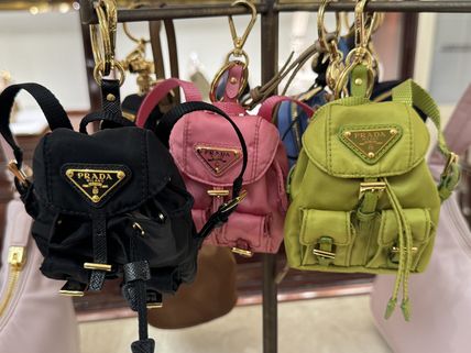 VOGUE PRADA(プラダ) バッグチャーム(レディース) - 海外通販のBUYMA